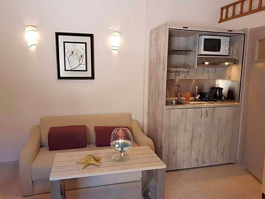 Arginonta Beach Apartments