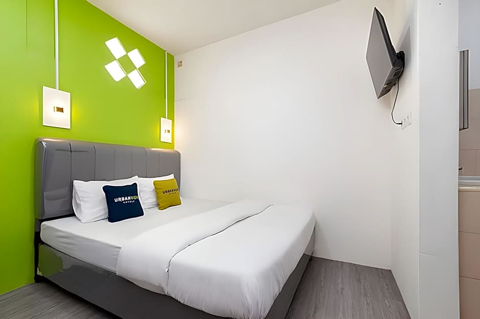 Urbanview Don Juan Pondok Gede by RedDoorz