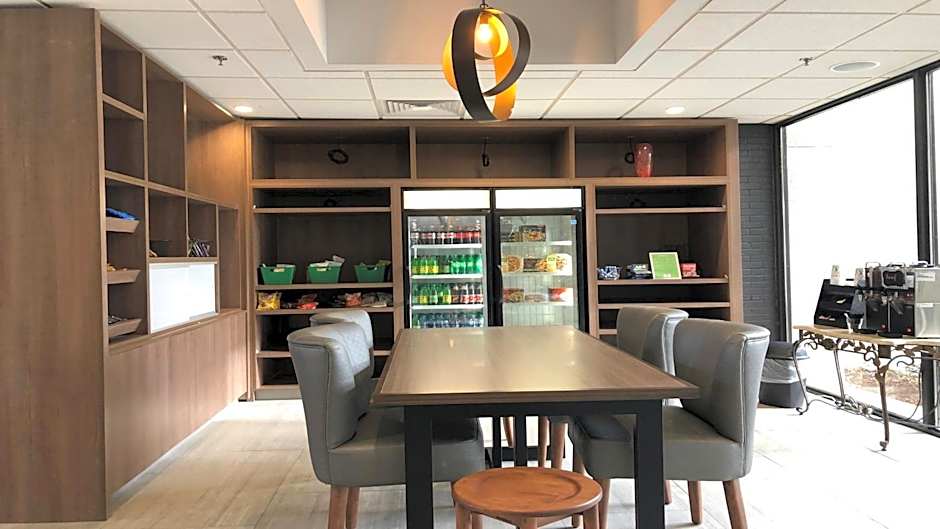 Holiday Inn Roanoke - Valley View By IHG