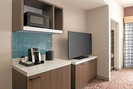 Junior King Suite