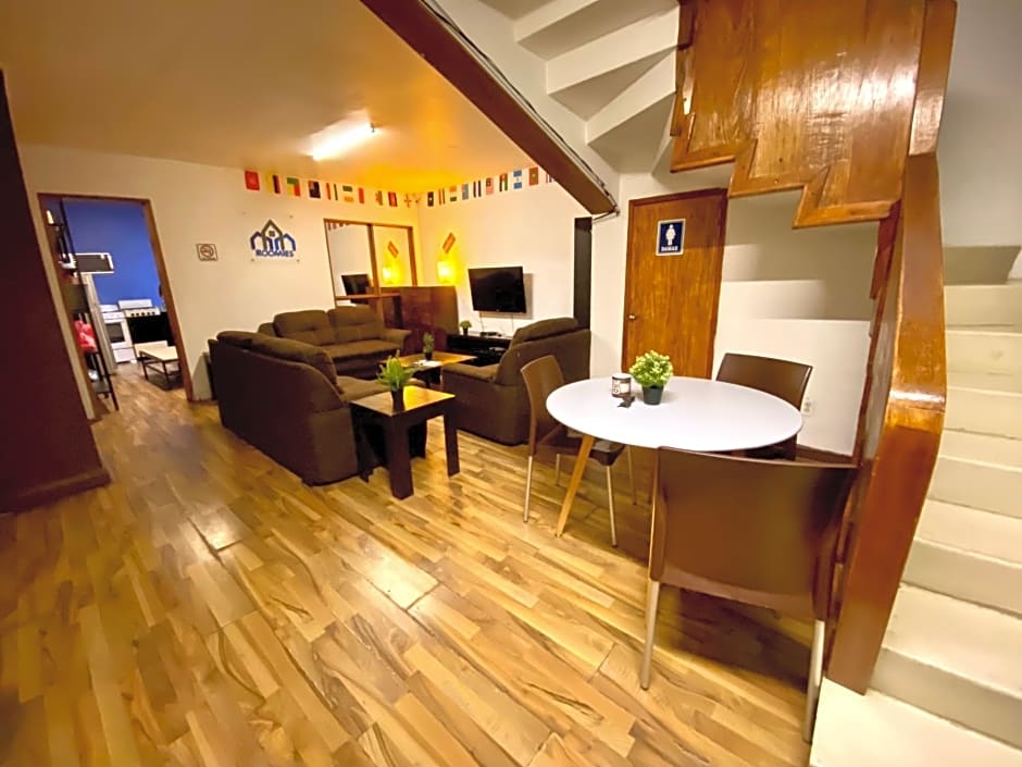 Roomies Hostel Condesa