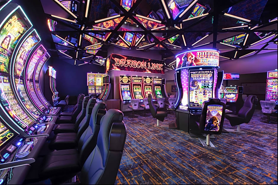 The STRAT Hotel, Casino & Tower
