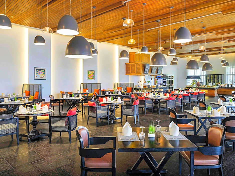 The Lake Garden Nay Pyi Taw MGallery Collection