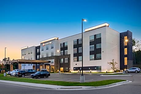 Best Western Plus Grand Rapids MN