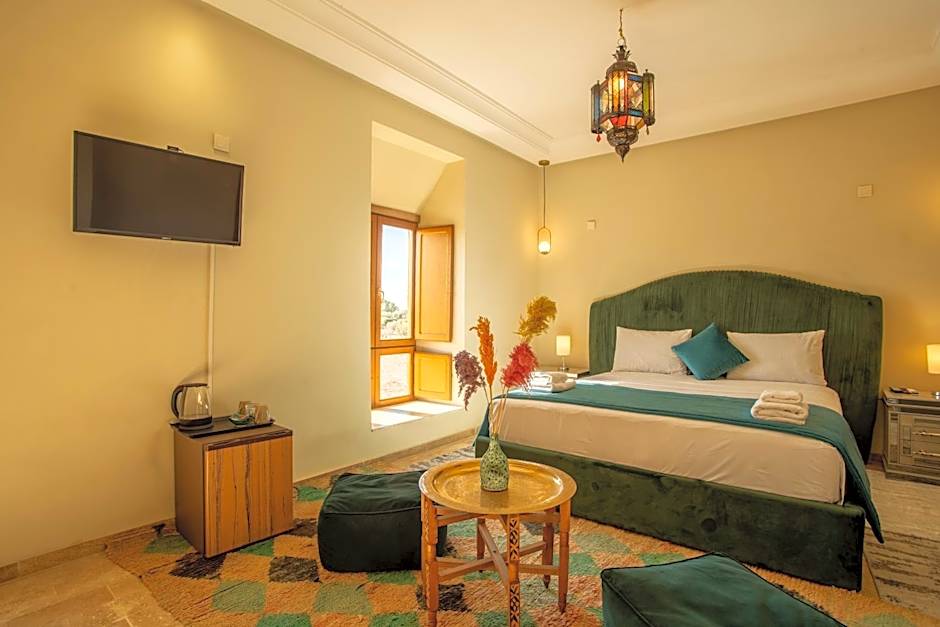 Riad Azia