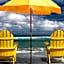 Charming SPI family condo - walking distance to the beach, Sleeps 6, Third Floor, 2026 Traveler Award