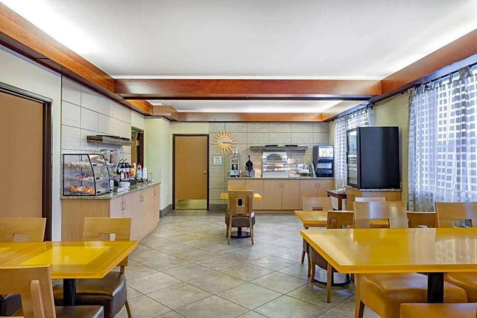 La Quinta Inn & Suites by Wyndham Helena