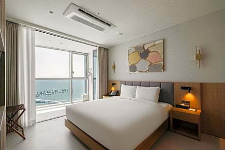 Silver Suite