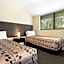 Quality Suites Amore