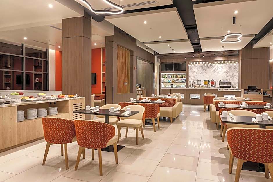 Courtyard by Marriott Panama Metromall
