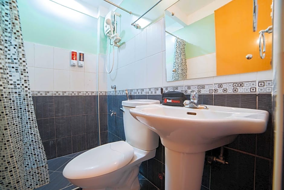 RedDoorz Plus @ Poblacion District Davao