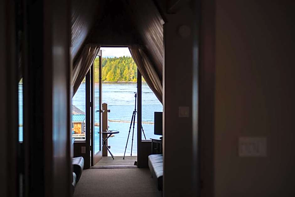 The Shoreline Tofino