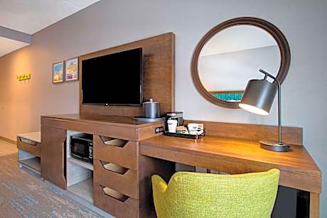 King Room W Microwave And Fridge