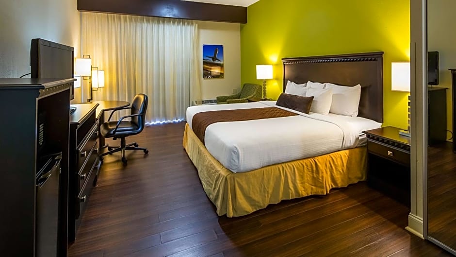 Best Western Plus Atlanta Airport East