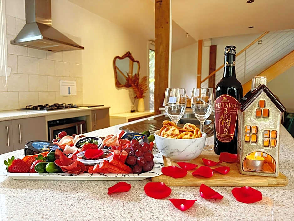 Arnica Views Summit Retreat