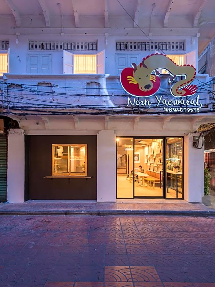 Norn Yaowarat Hotel