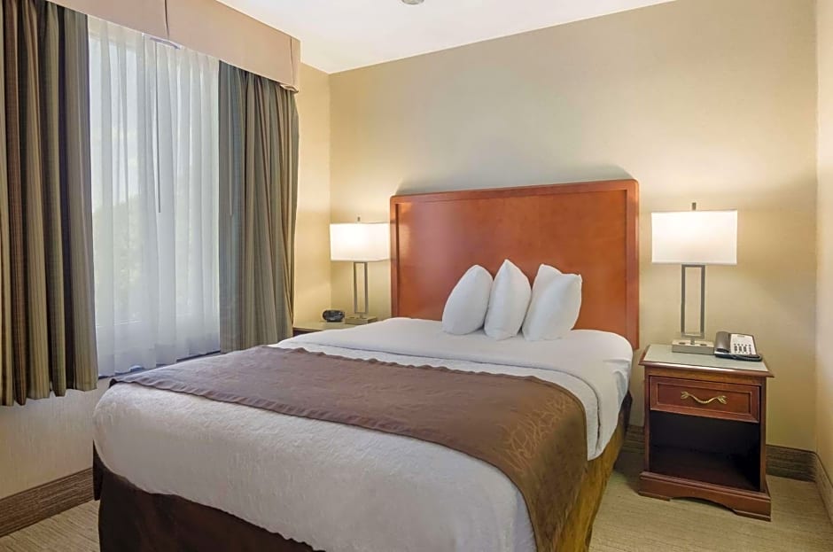 MainStay Suites Airport