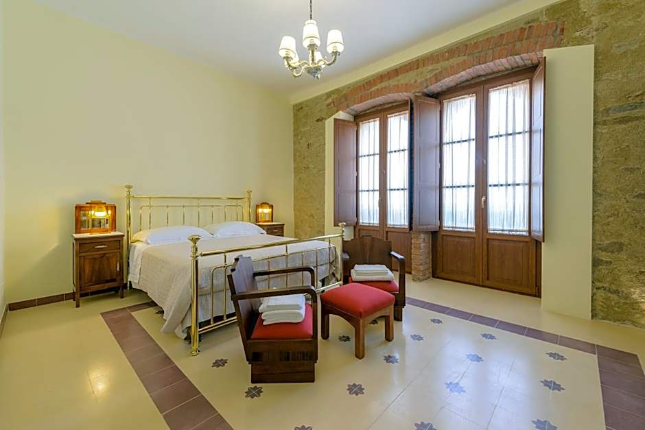 Photo 1 of 6 of Double Room