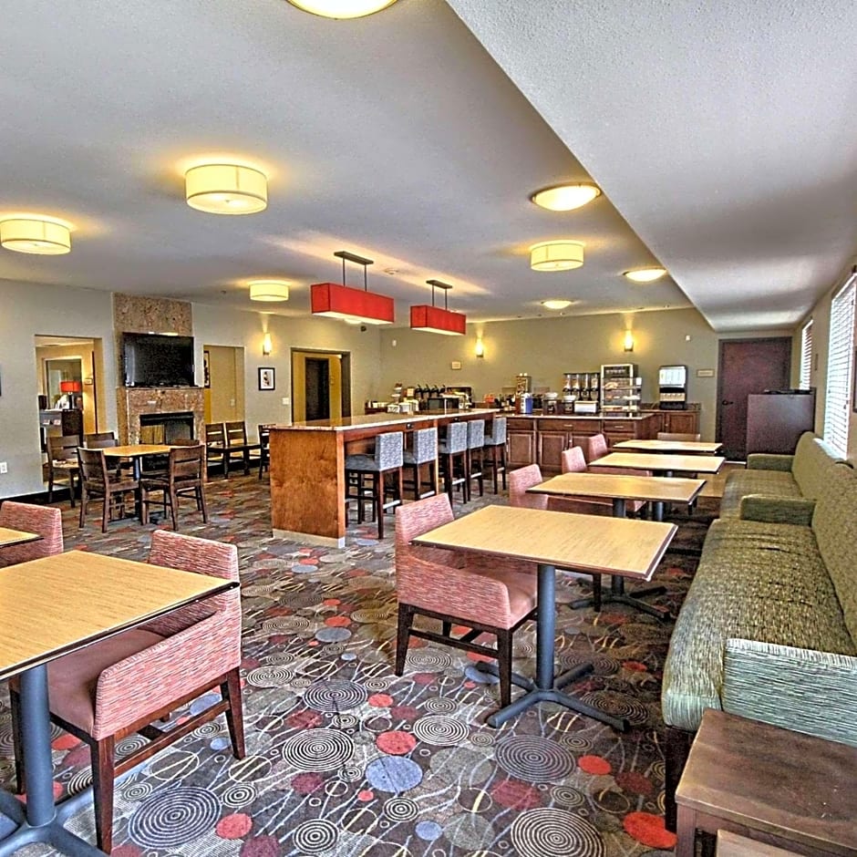 Country Inn & Suites by Radisson, Dearborn, MI