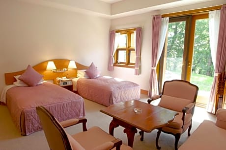 Deluxe Twin Room - Non-Smoking