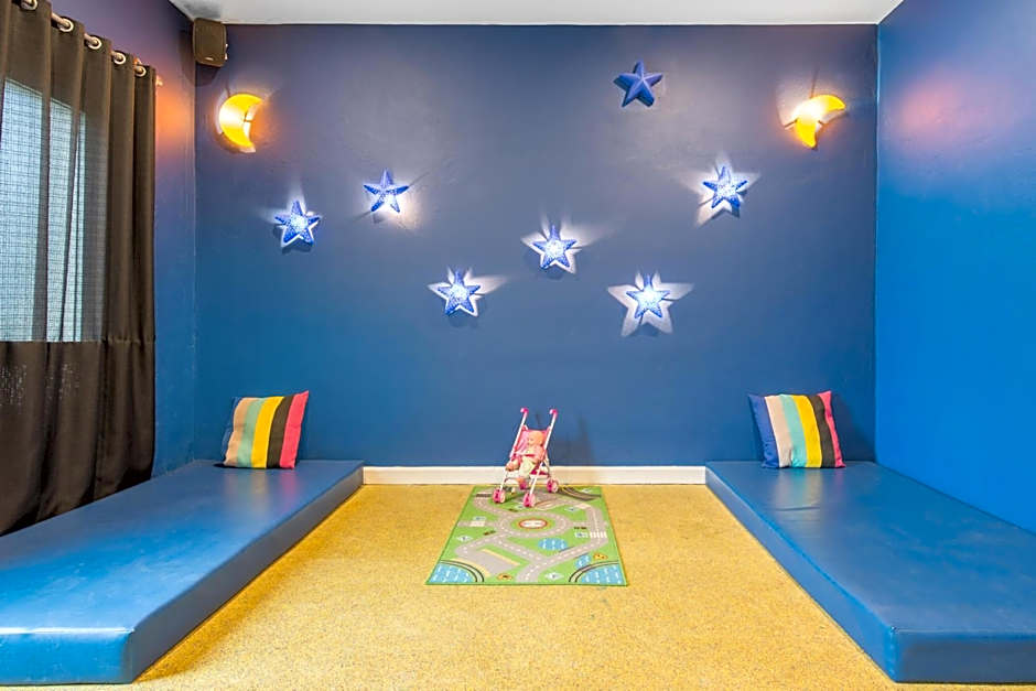 Emotions by Hodelpa - Juan Dolio