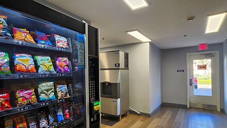 SureStay by Best Western Sacramento South Natomas