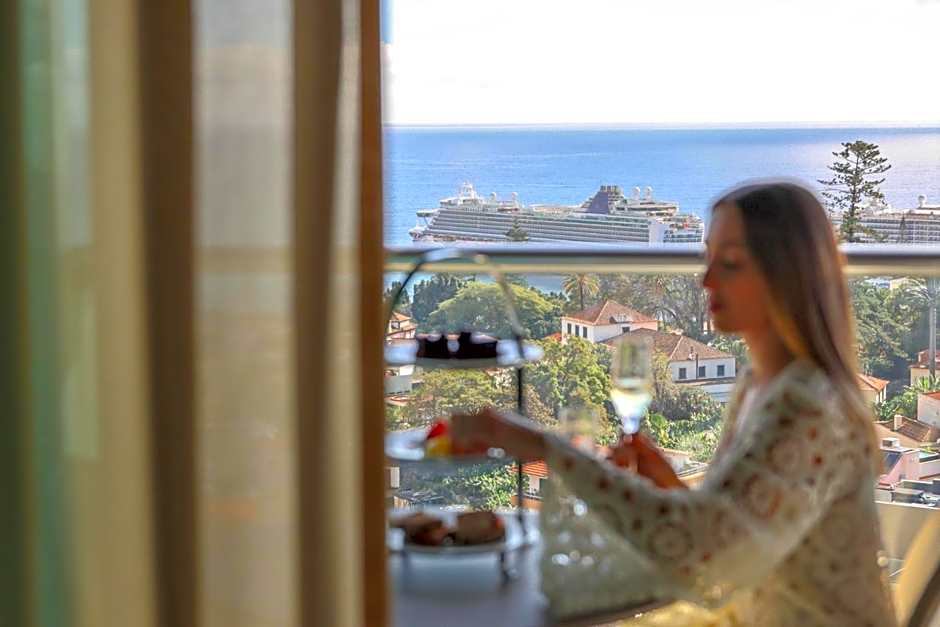 The Views Baia - Adults Only