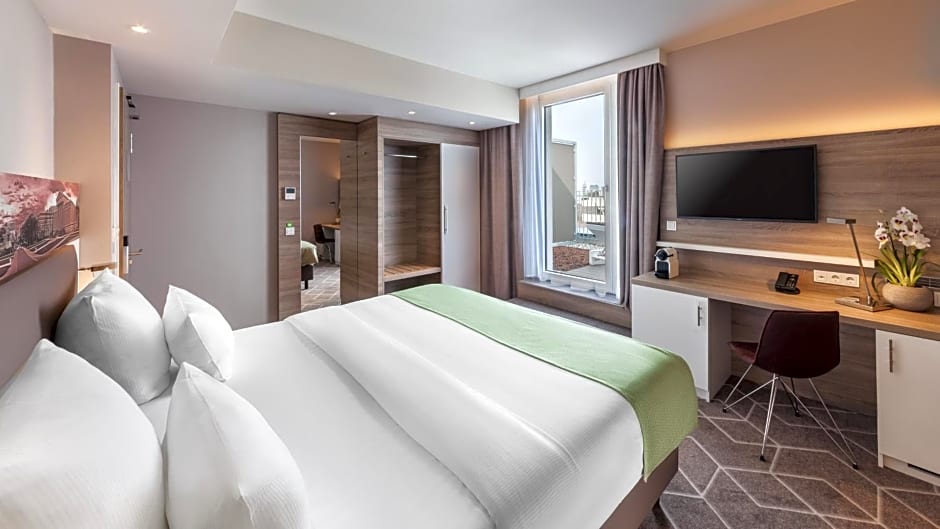 Holiday Inn Munich - City East – Munich, CO