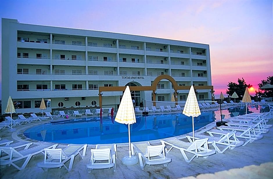 Tuntas Family Suites Kusadasi