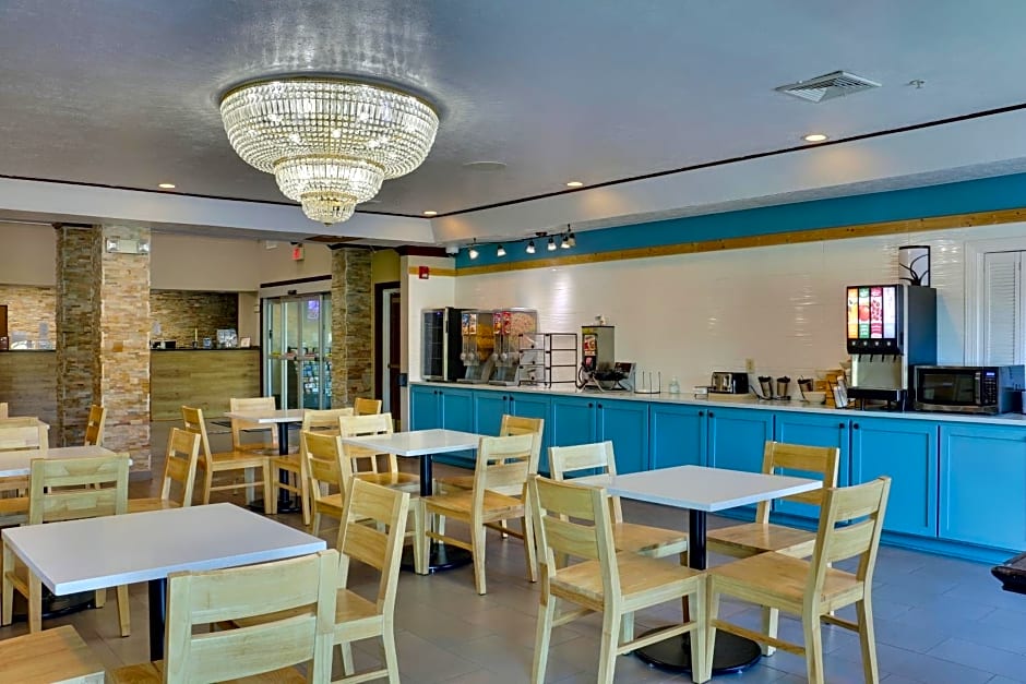 Country Inn & Suites by Radisson, Savannah Gateway, GA