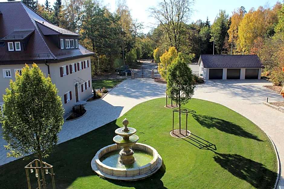 Waldhotel Rainau