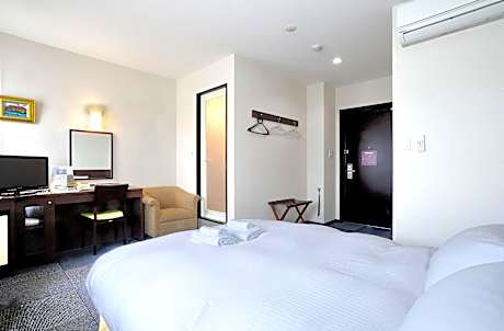 Double Room with Private Bathroom - Non-Smoking