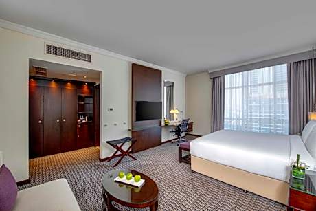 Club Rotana Spacious Room - King