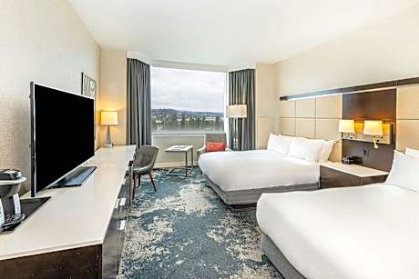 Deluxe, Deluxe Guest room, 2 Double, Bay view