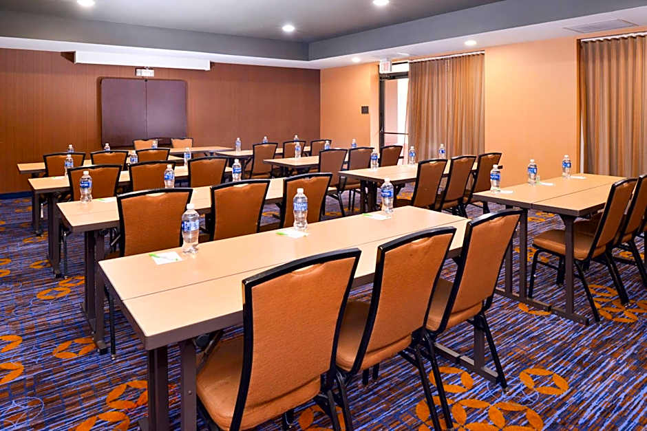 Courtyard by Marriott Milwaukee North/Brown Deer