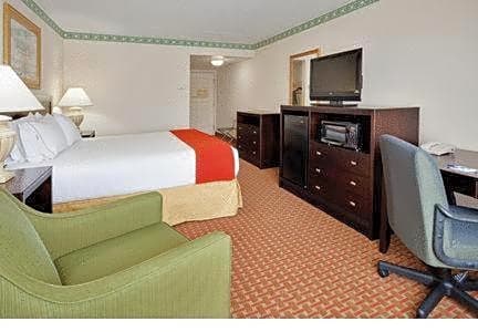 Holiday Inn Express Hotel & Suites Easton By IHG