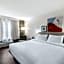 Spark by Hilton Freeport