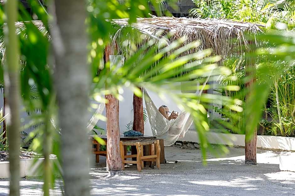 La Diosa Kali Beach Front Hotel