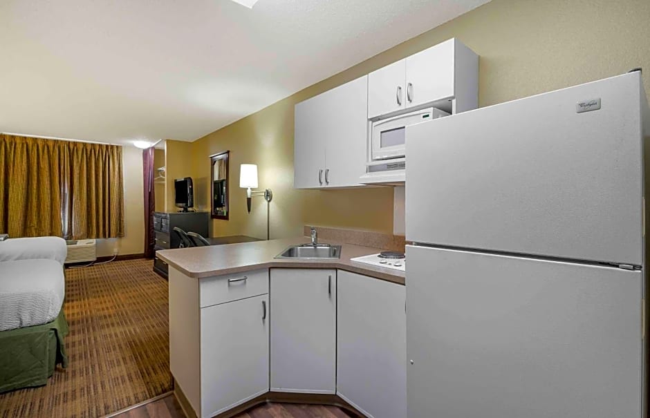 Extended Stay America Suites - Champaign - Urbana