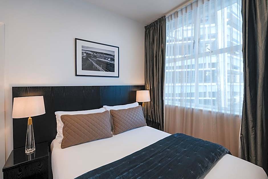 Gilmer Apartment Hotel