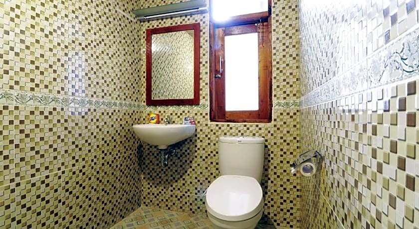 Tuk Tuk Timbul Bungalows