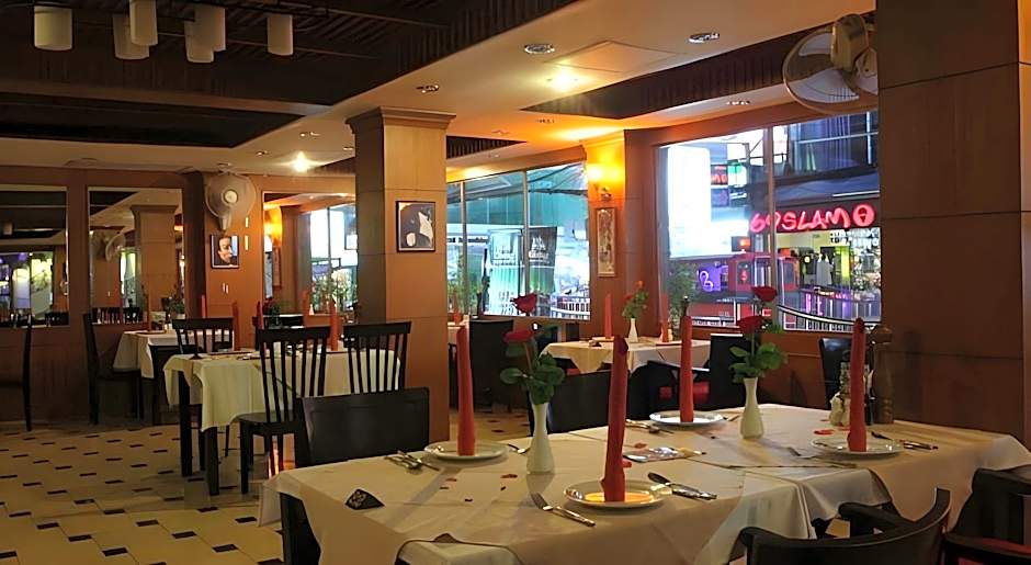 Kudo Hotel & Beach Club (Adults Only)