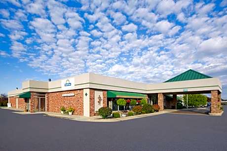 Days Inn by Wyndham Sidney OH