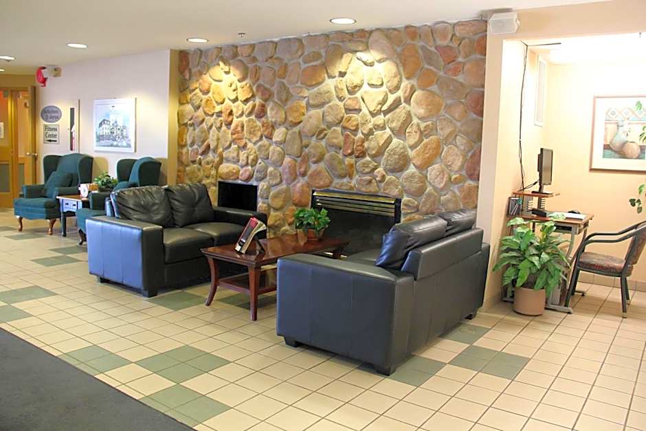 Travelodge by Wyndham Lacombe