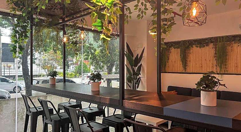 Tropics Eight Suites