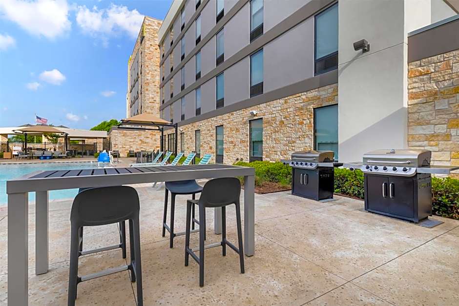 Home2 Suites By Hilton Dallas Addison