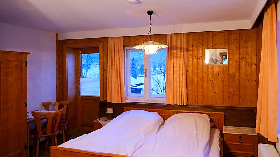 Photo 1 of 3 of Double Room
