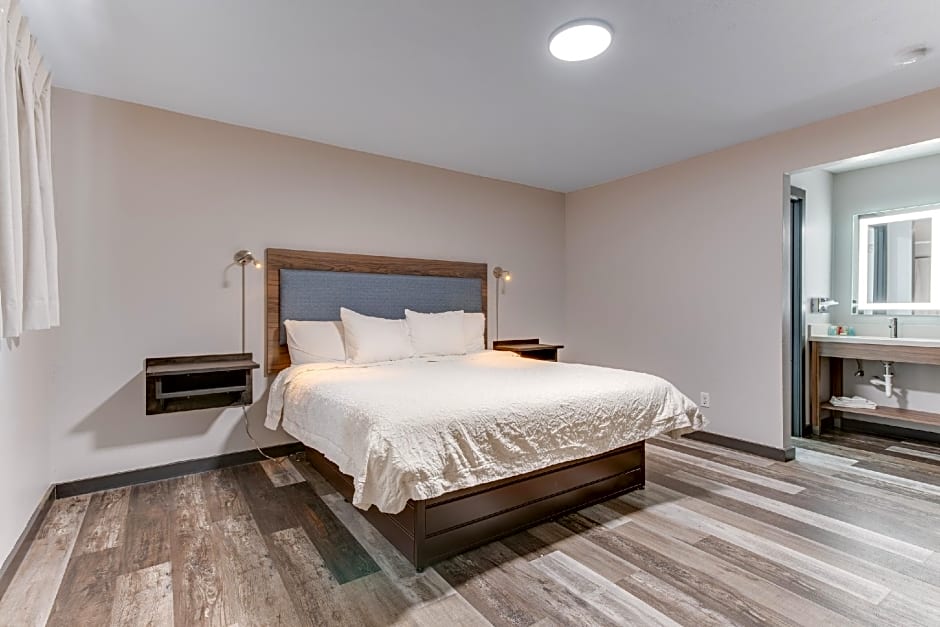 Dolores Mountain Inn