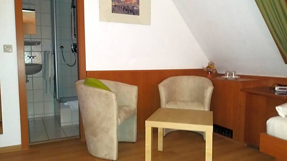 Altes Wirtshaus Fördergersdorf Bed & Breakfast