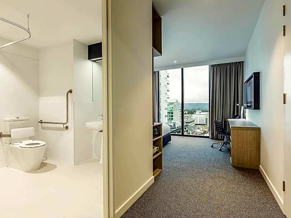 ibis Adelaide